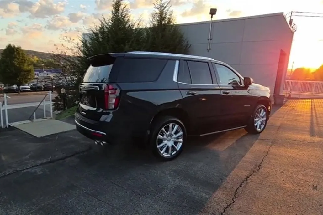 2022 Chevrolet Tahoe High Country photo 1