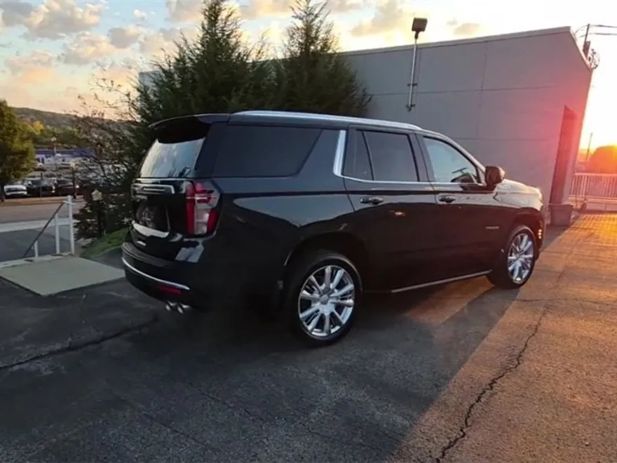 2022 Chevrolet Tahoe High Country photo 1