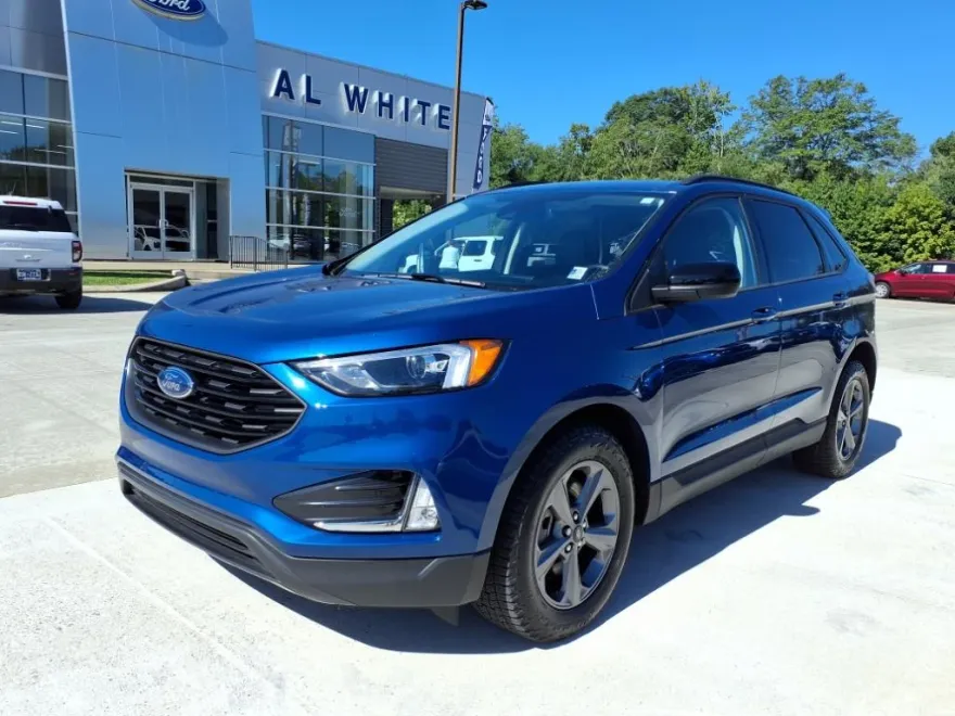 2023 Ford Edge SEL photo 1