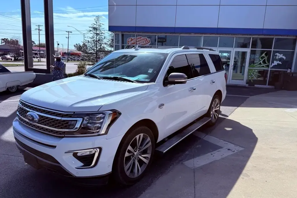 2020 Ford Expedition King Ranch photo 1