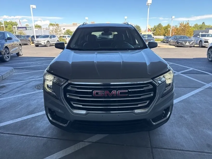 2024 Gmc Terrain SLT photo 1