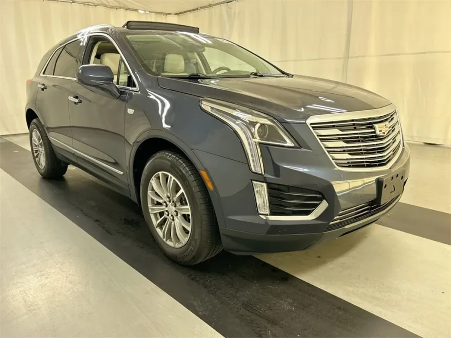 2019 Cadillac XT5 Luxury photo 1