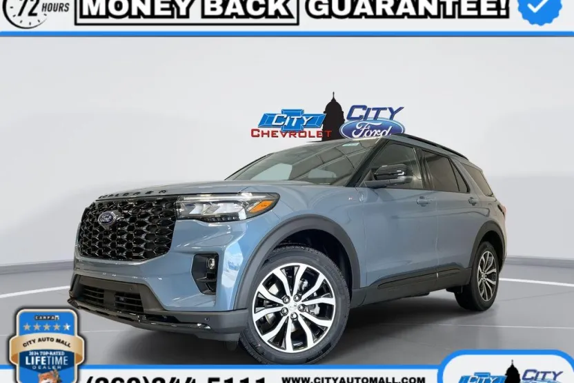 2025 Ford Explorer ST-Line photo 1