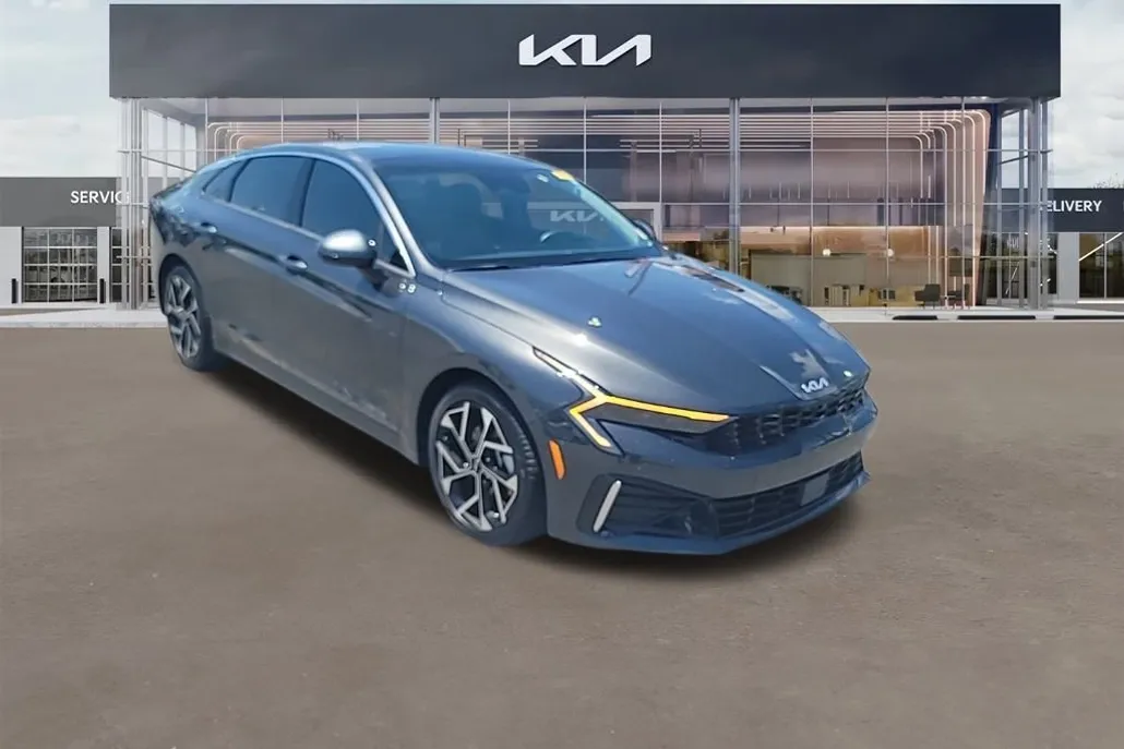 2025 Kia K5 EX photo 1