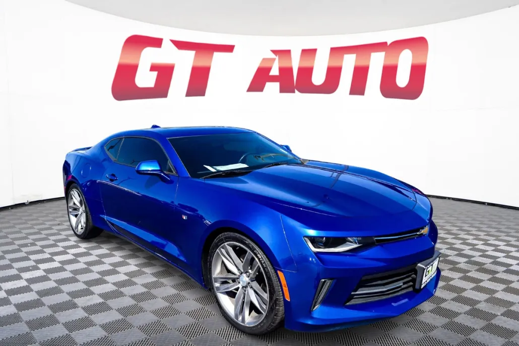 2018 Chevrolet Camaro 1LT RS photo 1
