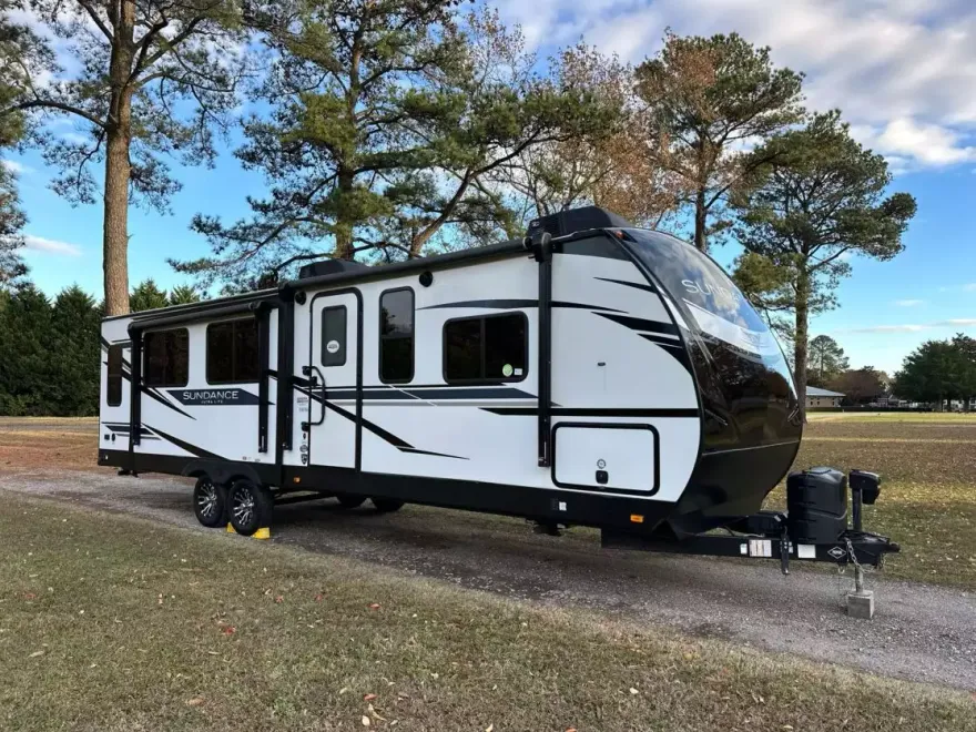 2021 Heartland Rv Sundance TT photo 1