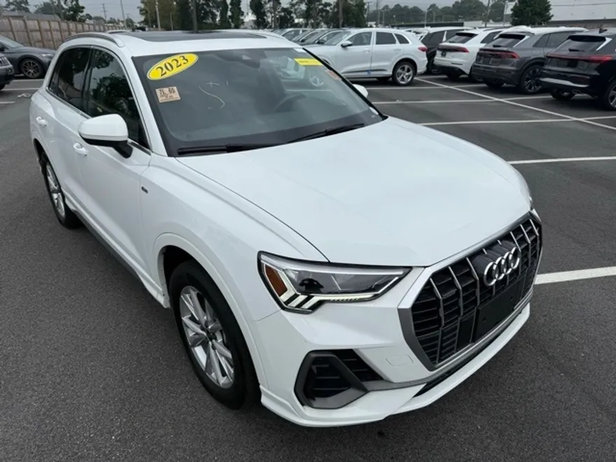 2023 Audi Q3 Premium S line photo 1