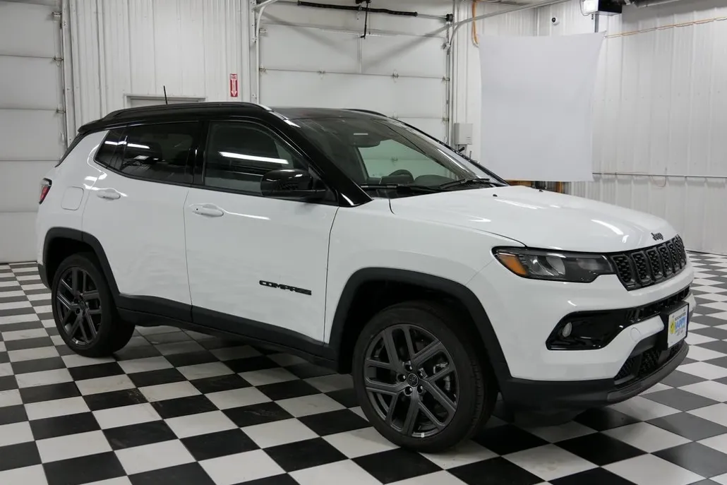 2025 Jeep Compass Limited photo 1