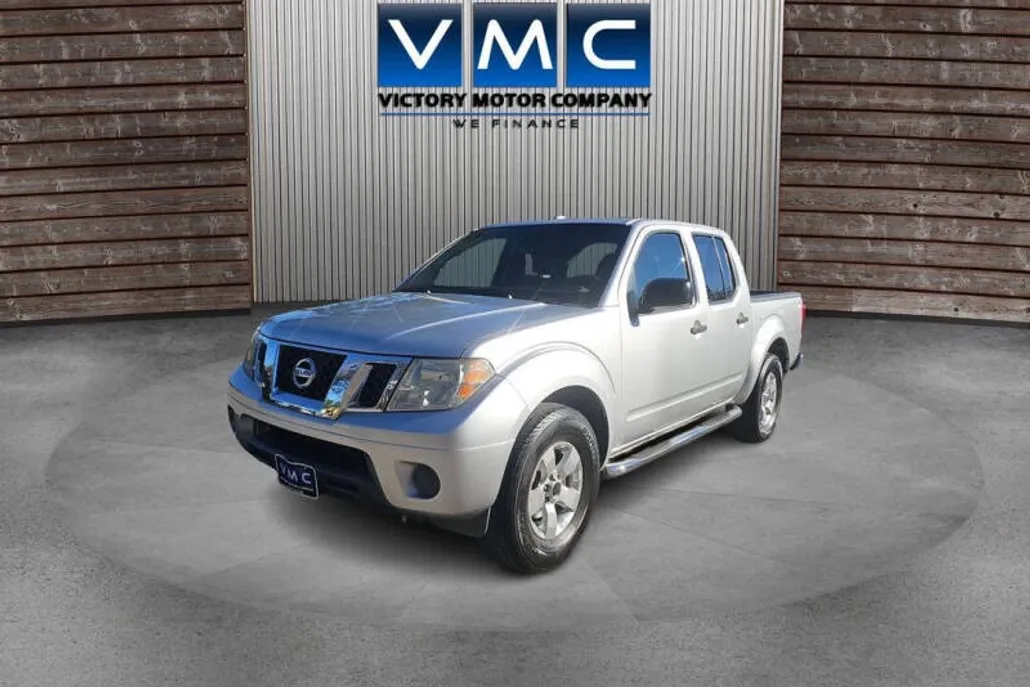 2012 Nissan Frontier S photo 1