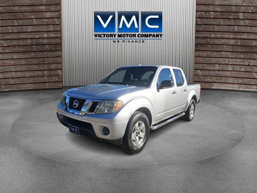 2012 Nissan Frontier S photo 1