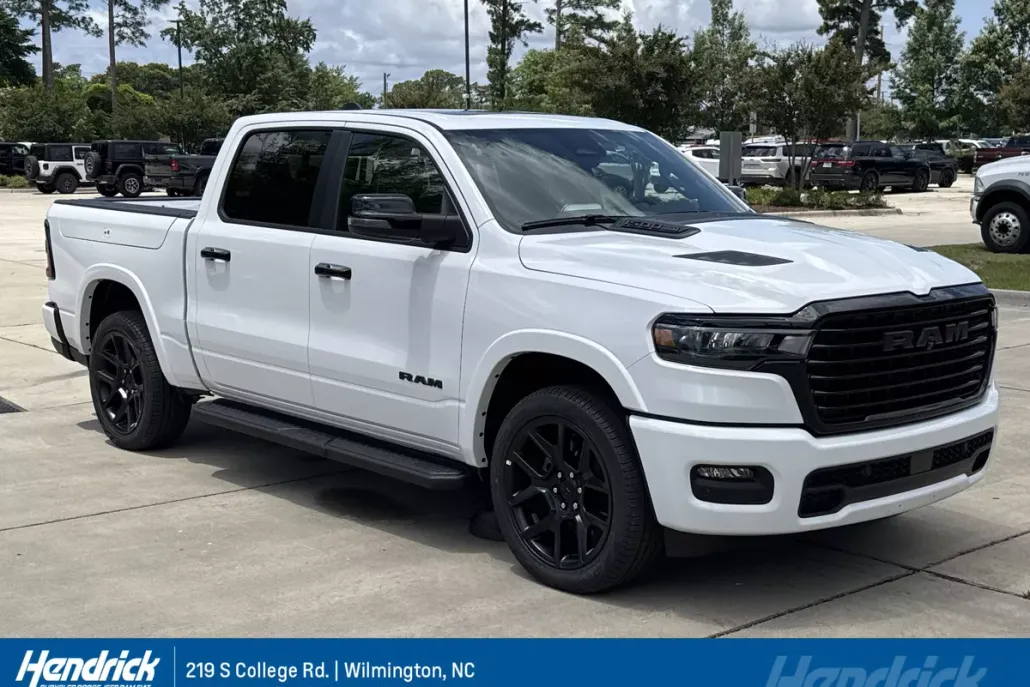 2025 Ram 1500 Laramie photo 1