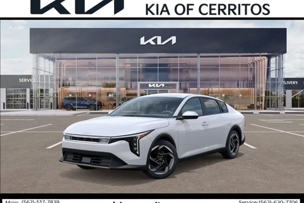 2025 Kia K4 EX photo 1