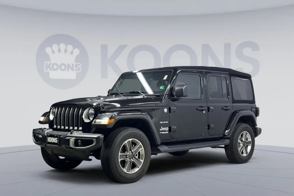 2021 Jeep Wrangler Unlimited Sahara photo 1