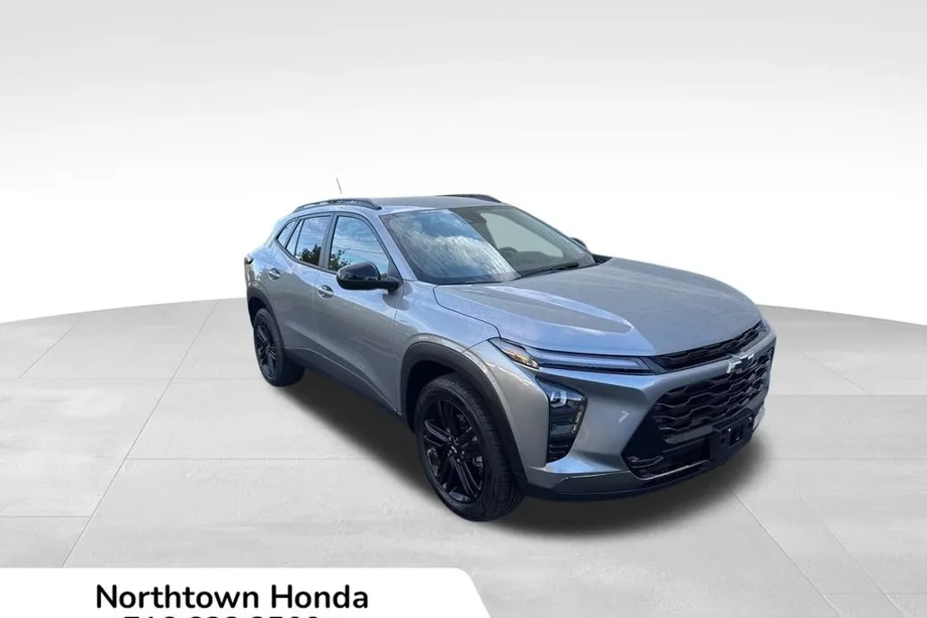 2024 Chevrolet Trax ACTIV photo 1