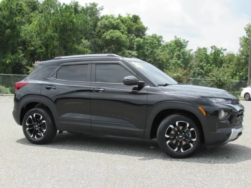 2021 Chevrolet Trailblazer LT photo 1
