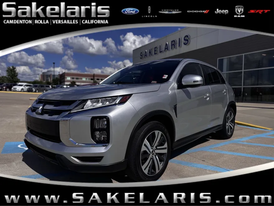 2024 Mitsubishi Outlander Sport SE photo 1