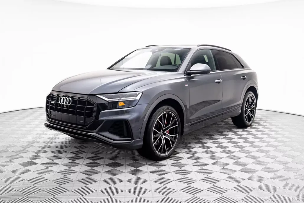 2020 Audi Q8 55 Premium Plus photo 1