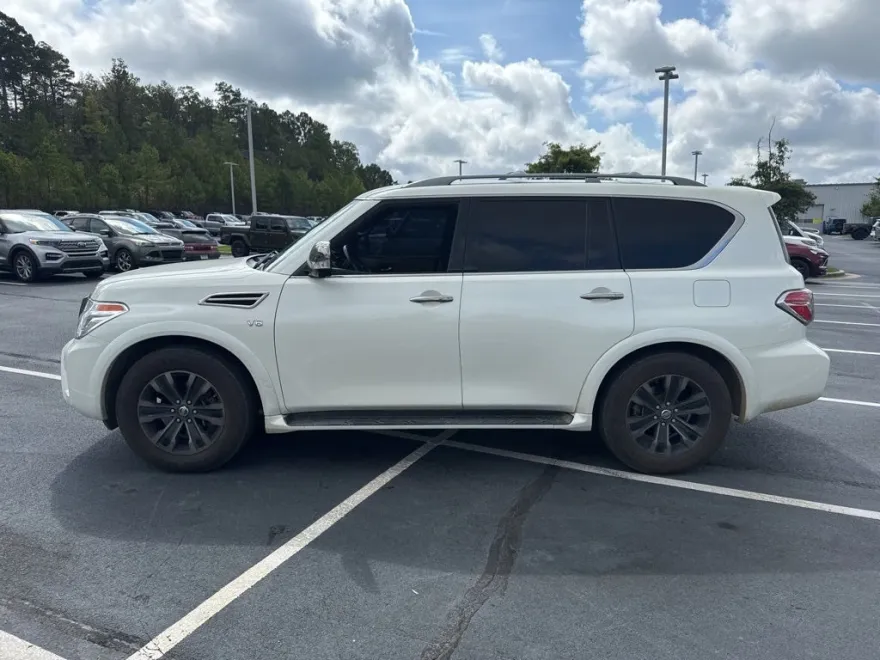 2019 Nissan Armada Platinum photo 1