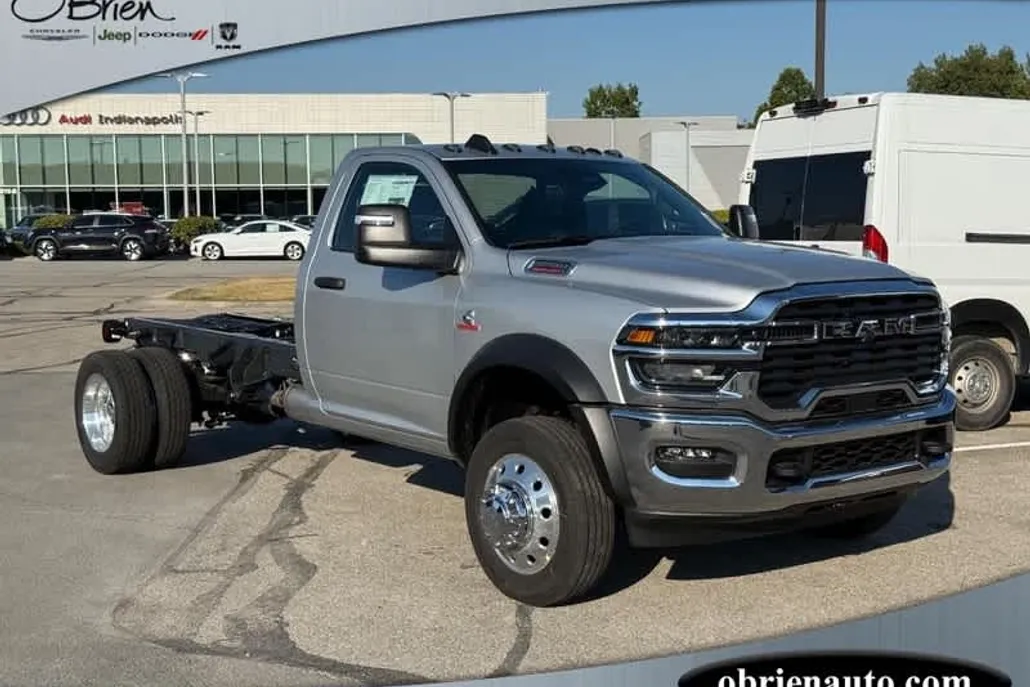 2026 Ram 5500 Tradesman photo 1