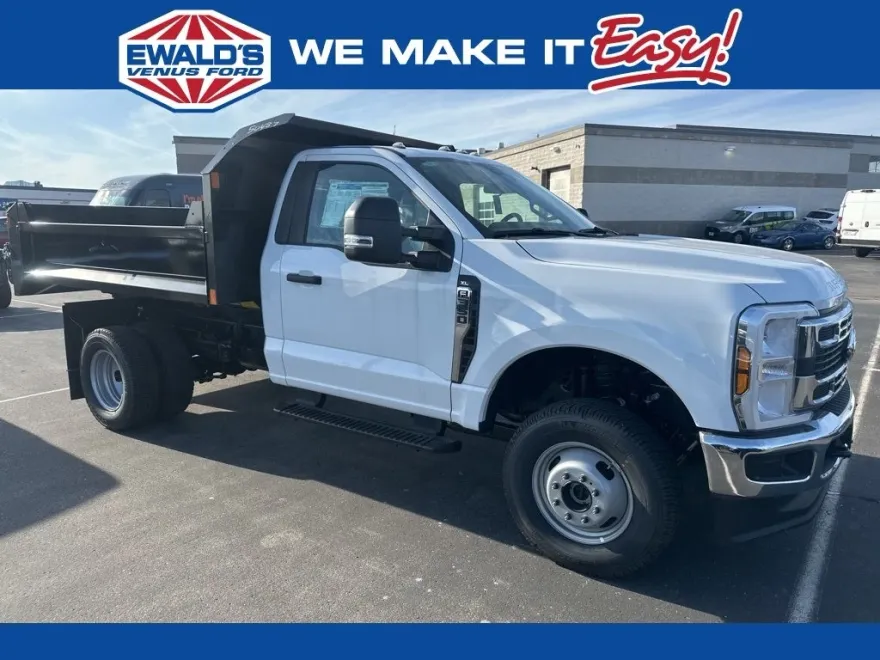 2024 Ford F-350 photo 1
