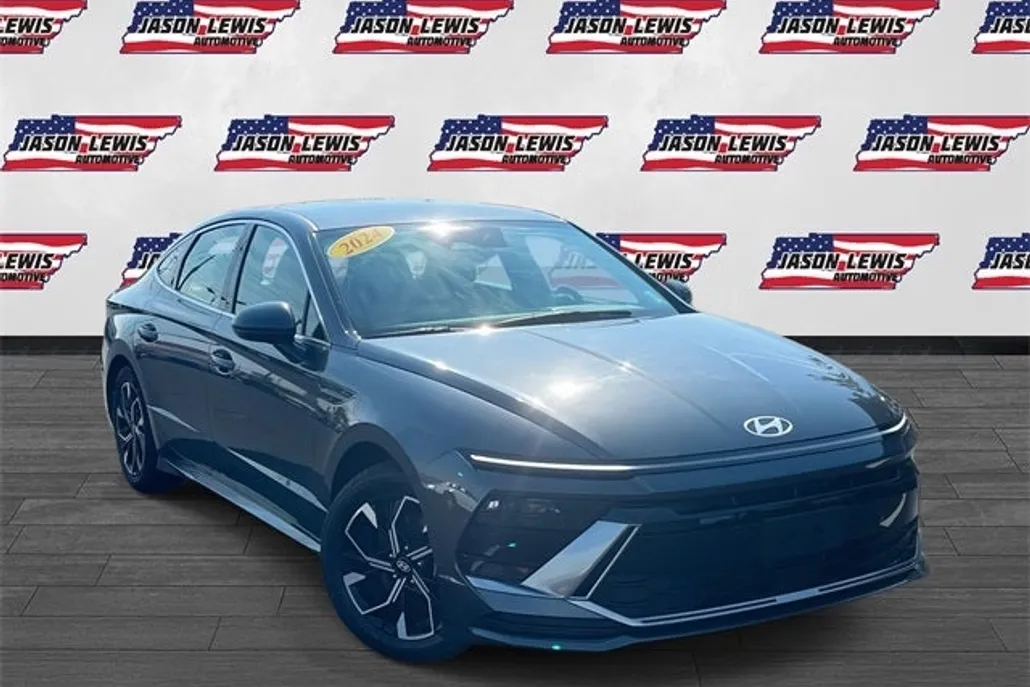 2024 Hyundai Sonata SEL photo 1