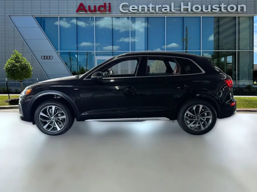 2023 Audi Q5 S line Premium Plus photo 1