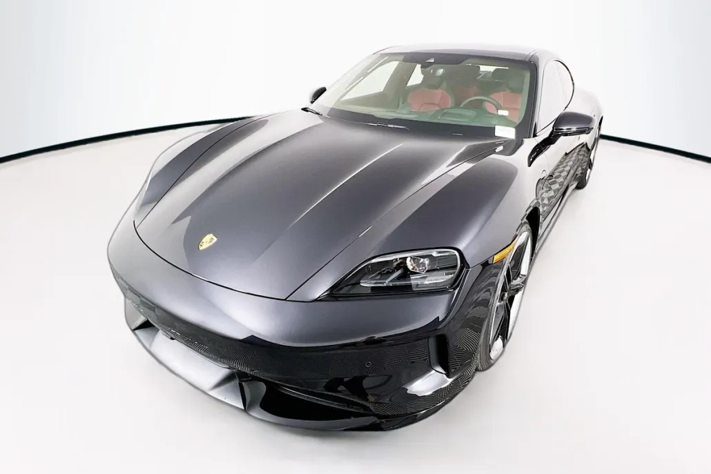 2026 Porsche Taycan GTS photo 1
