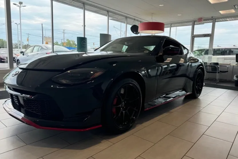 2024 Nissan Z Nismo photo 1