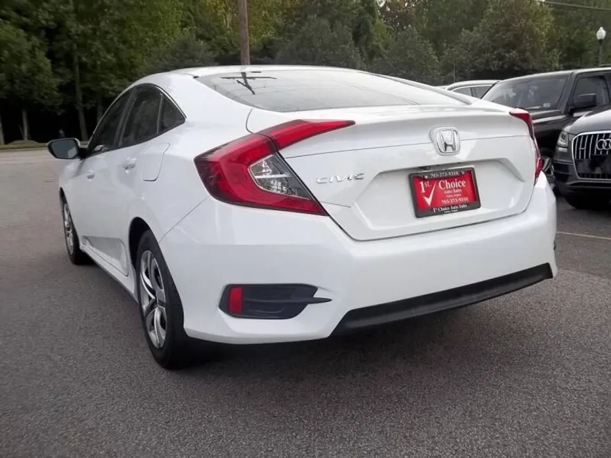 2017 Honda Civic LX photo 1