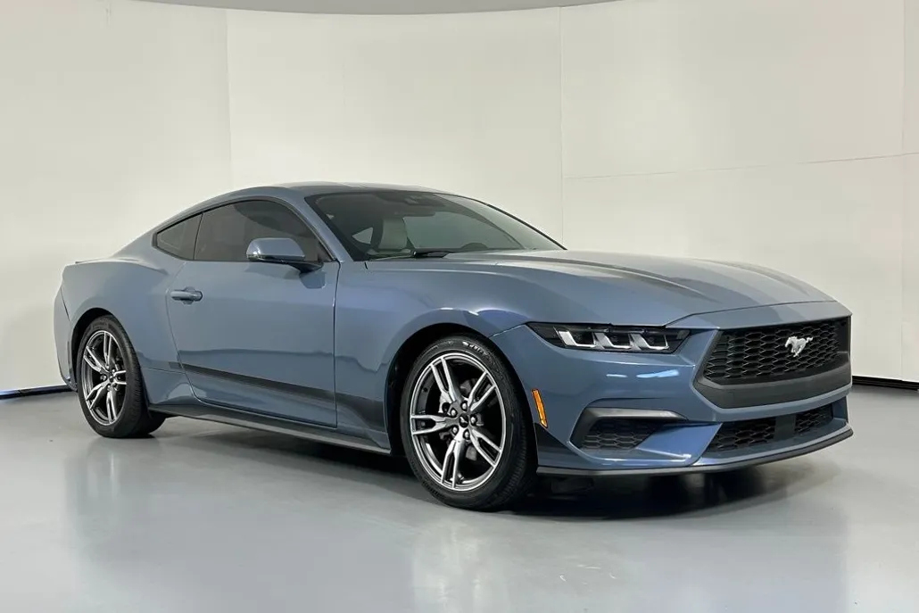 2024 Ford Mustang EcoBoost Premium photo 1