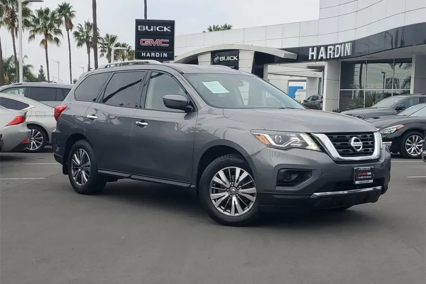 2018 Nissan Pathfinder S photo 1