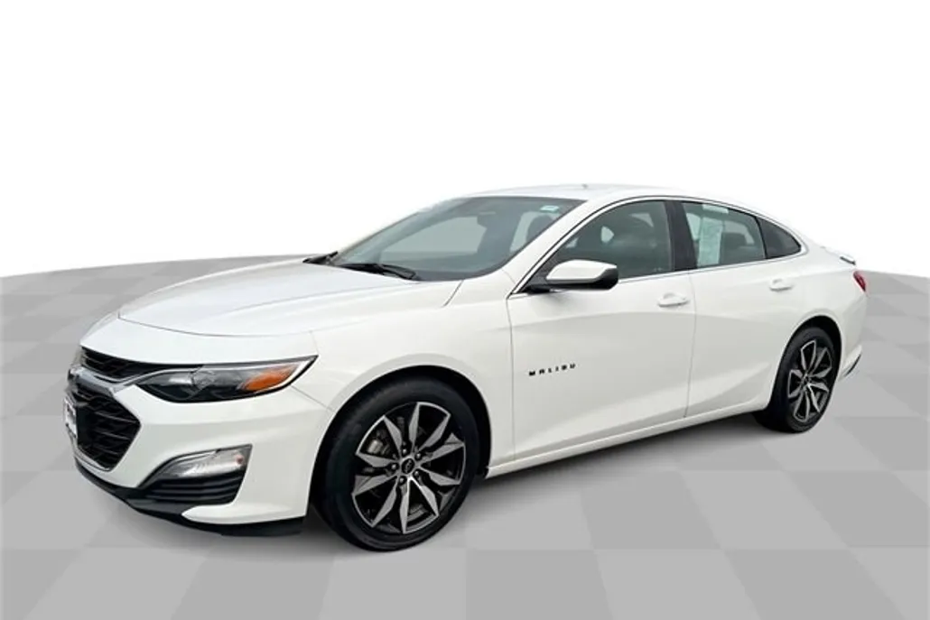 2023 Chevrolet Malibu RS photo 1
