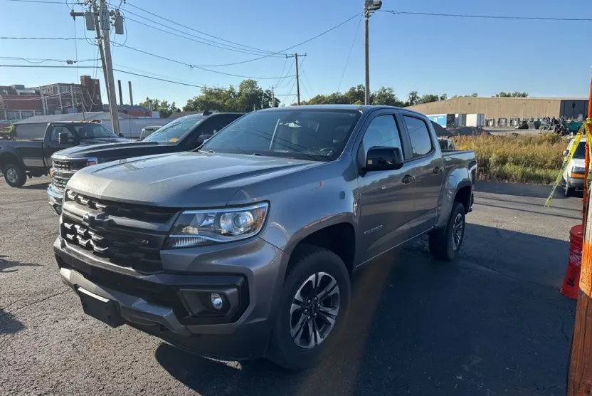 2022 Chevrolet Colorado Z71 photo 1