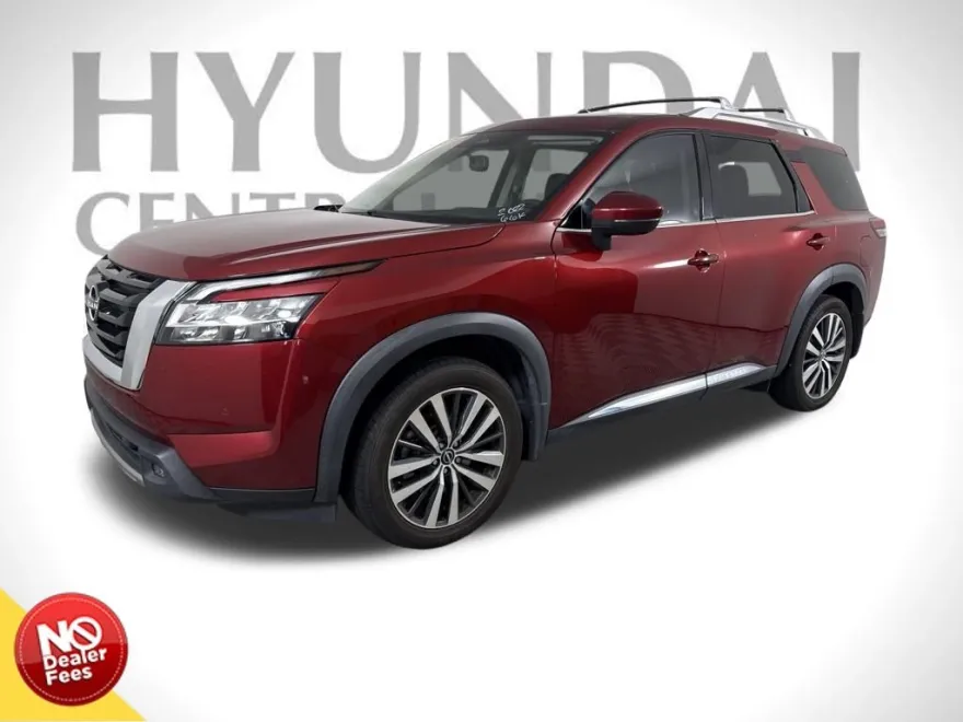 2022 Nissan Pathfinder Platinum photo 1