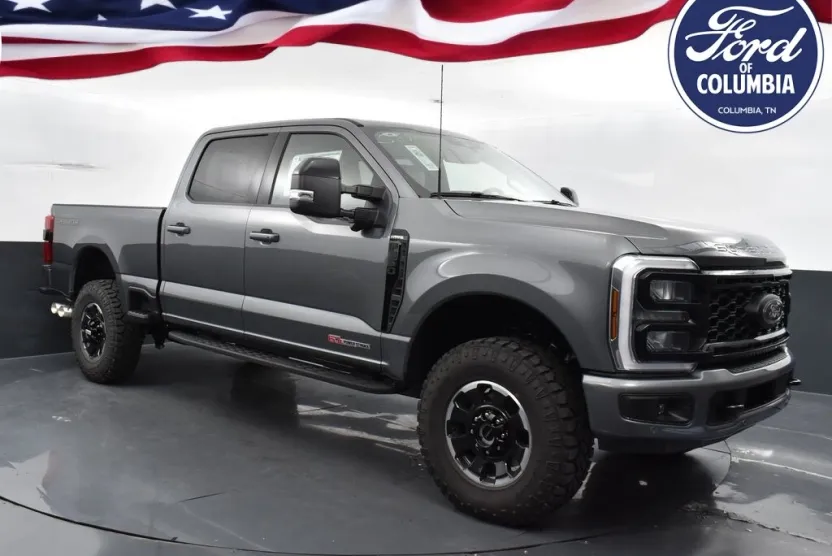 2025 Ford F-350 Lariat photo 1
