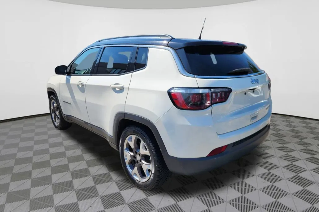 2019 Jeep Compass Limited photo 1