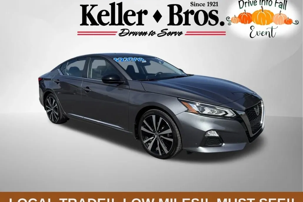 2022 Nissan Altima 2.5 SR photo 1