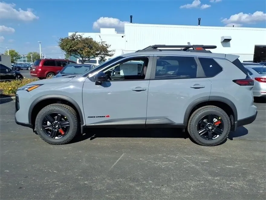 2026 Nissan Rogue SV photo 1
