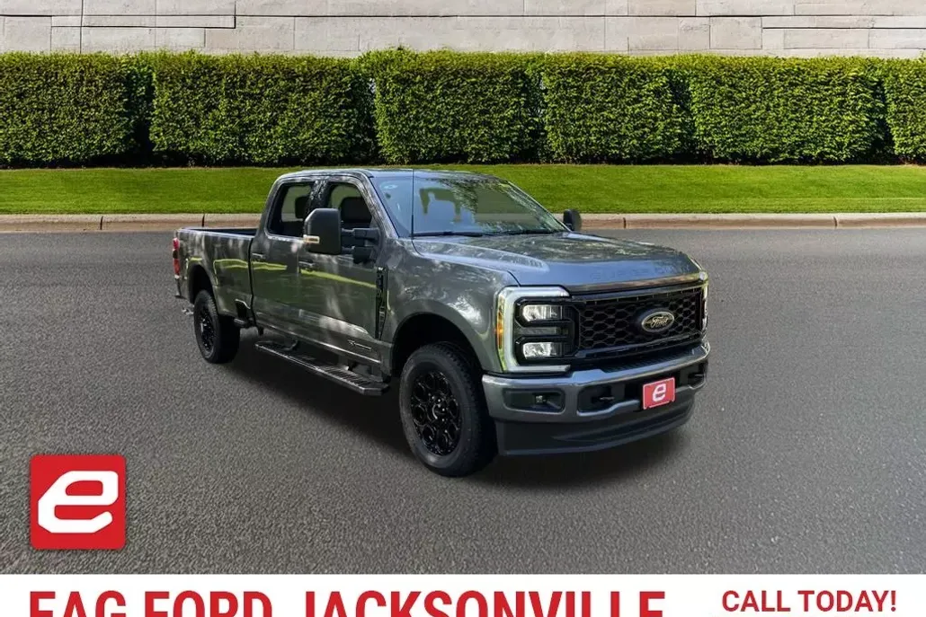 2026 Ford F-350 XLT photo 1