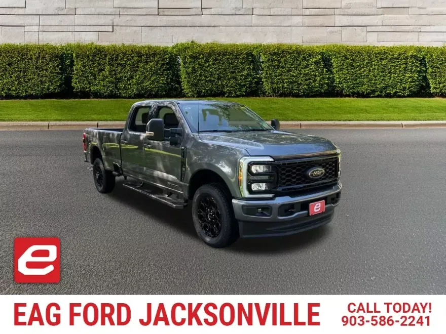 2026 Ford F-350 XLT photo 1