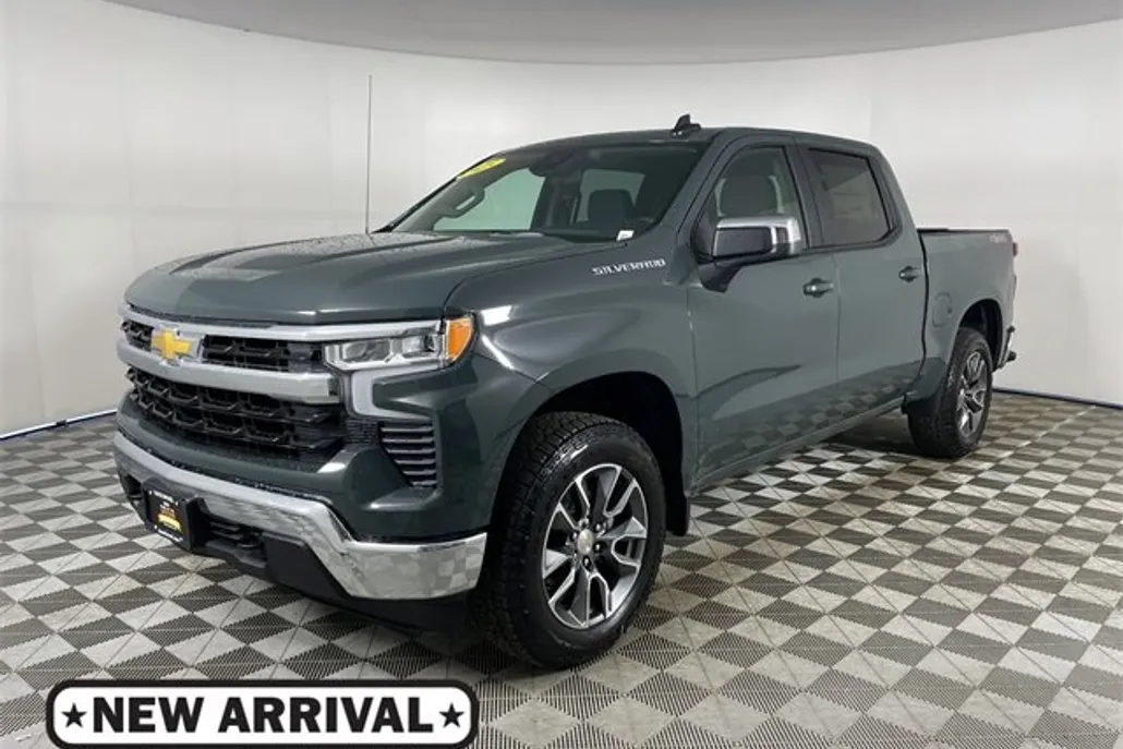 2025 Chevrolet Silverado 1500 LT photo 1