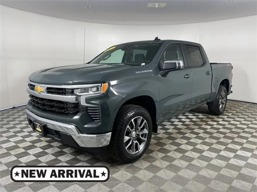 2025 Chevrolet Silverado 1500 LT photo 1