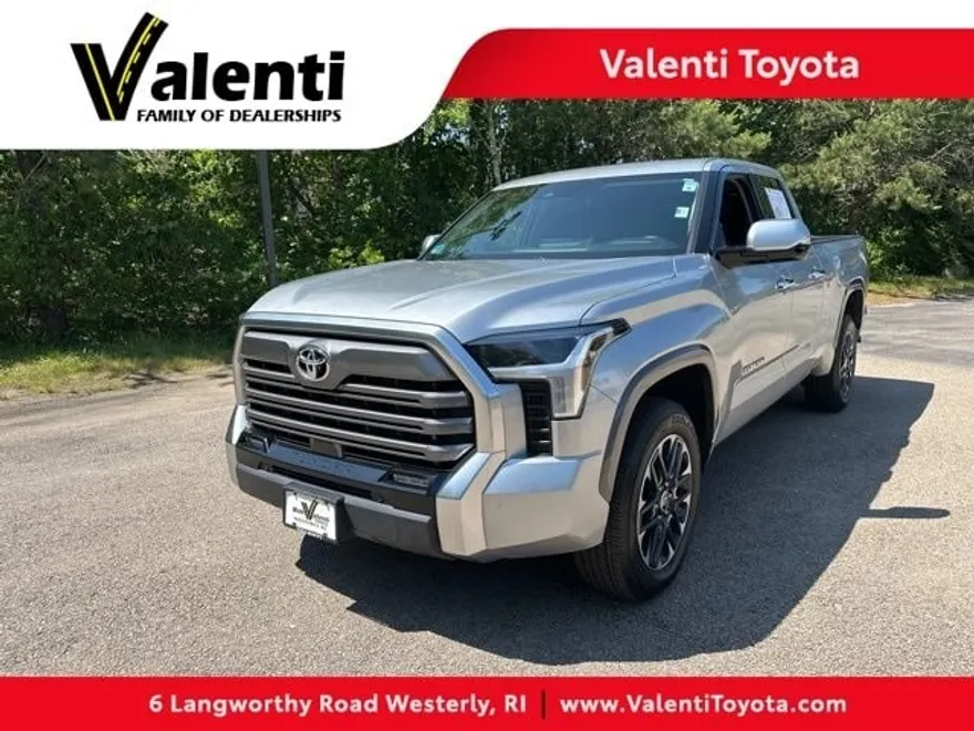 2023 Toyota Tundra Limited photo 1