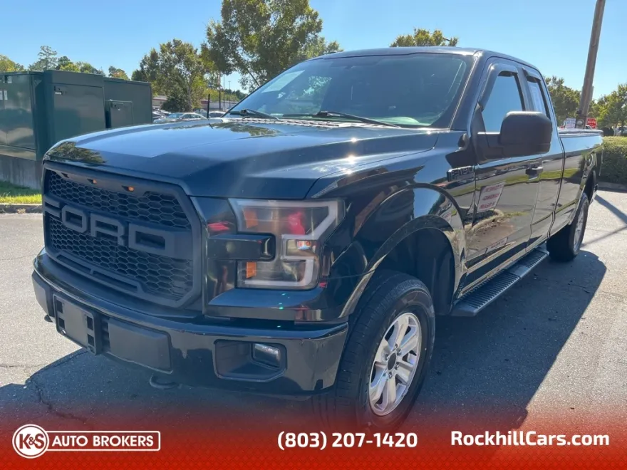 2017 Ford F-150 photo 1