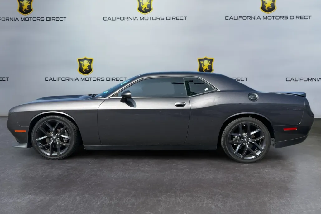 2023 Dodge Challenger GT photo 1