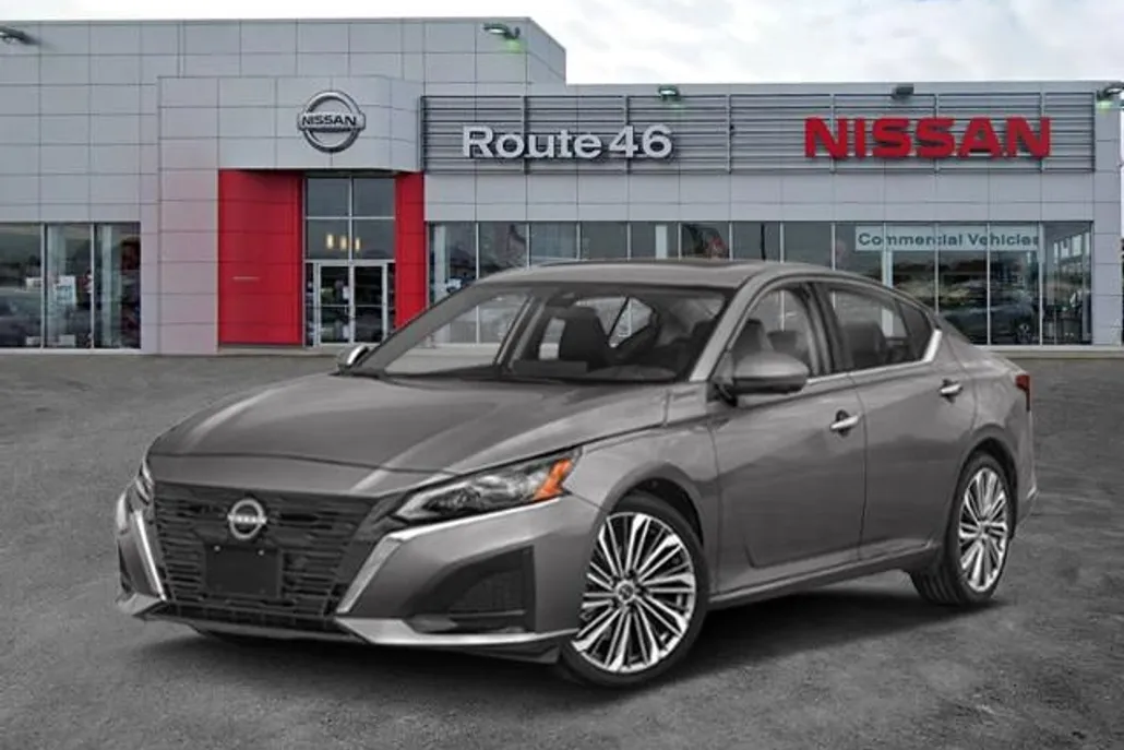 2025 Nissan Altima SL photo 1