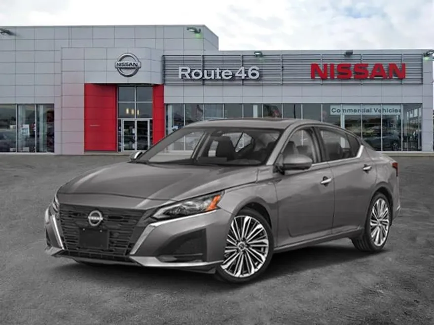 2025 Nissan Altima SL photo 1