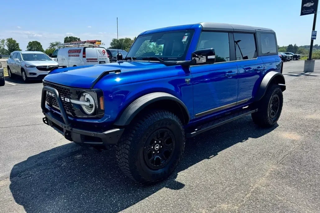 2021 Ford Bronco First Edition photo 1
