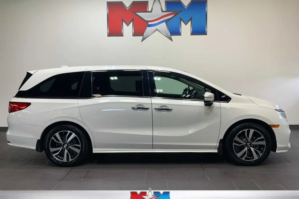 2020 Honda Odyssey Elite photo 1