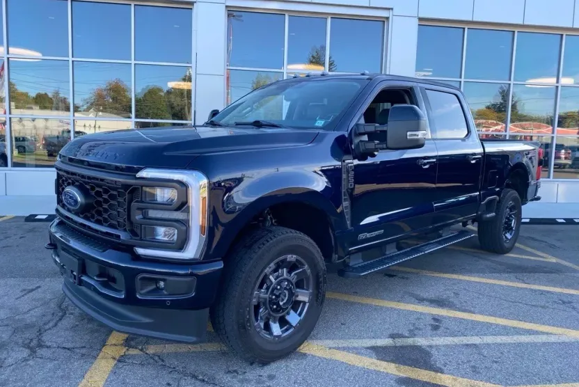 2024 Ford F-250 Lariat photo 1